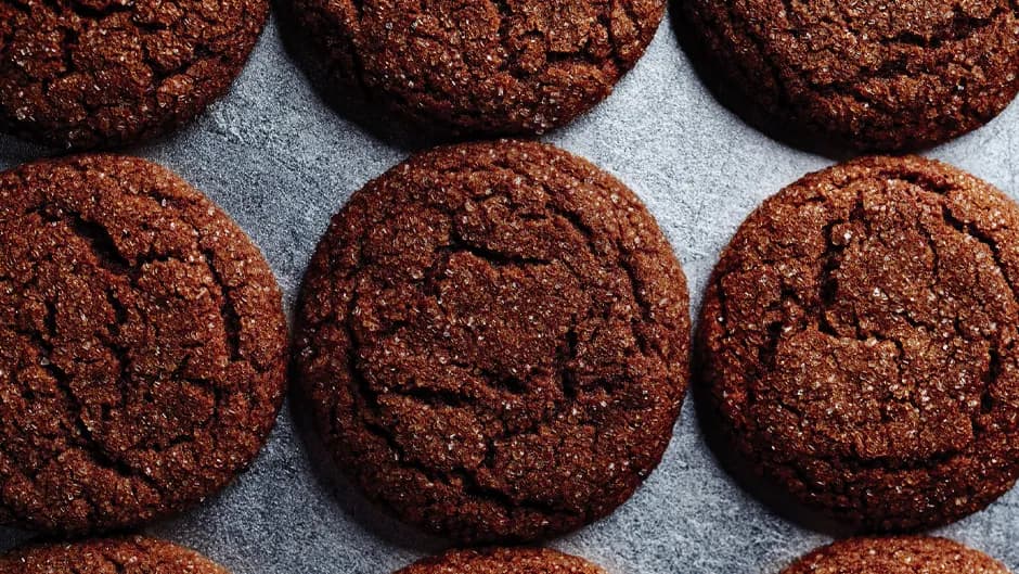 Chewy Molasses Cookies