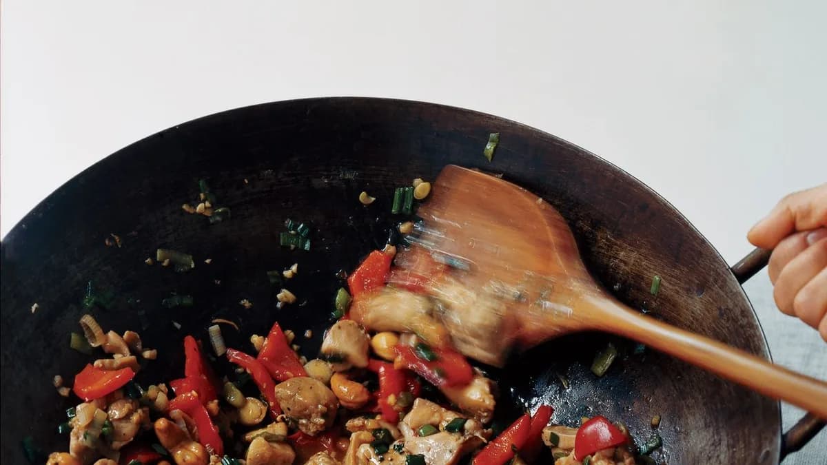 Chicken and Cashew Stir-Fry
