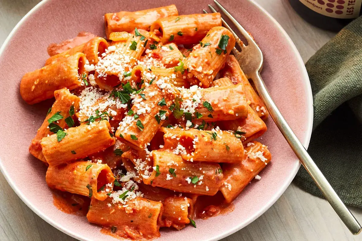 Creamy Tomato Rigatoni