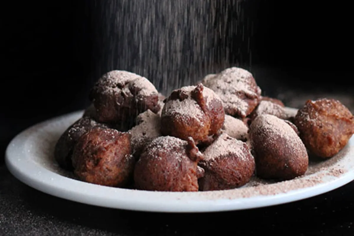 Hanukkah Cocoa Fritters