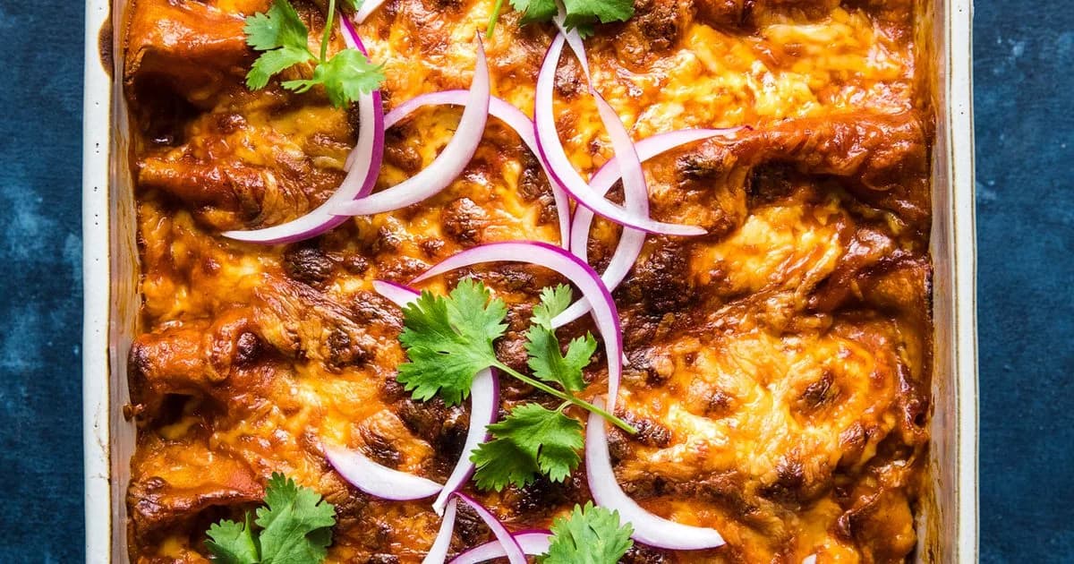 Red Chicken Enchiladas