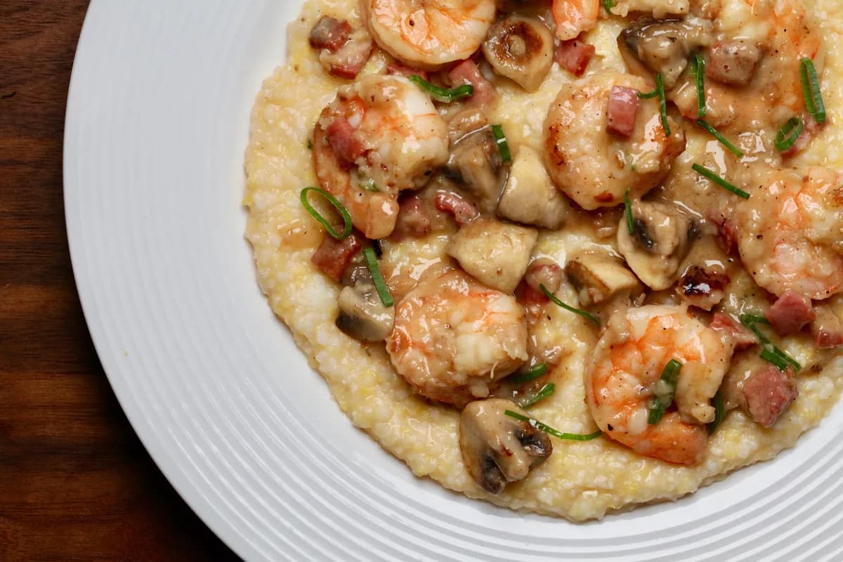 Traditional Shrimp and Grits