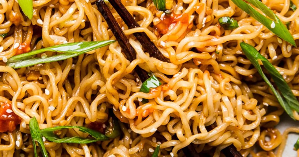 Sesame Garlic Ramen Noodles