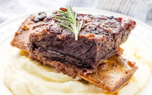 Slow Cooker Beef Short Ribs