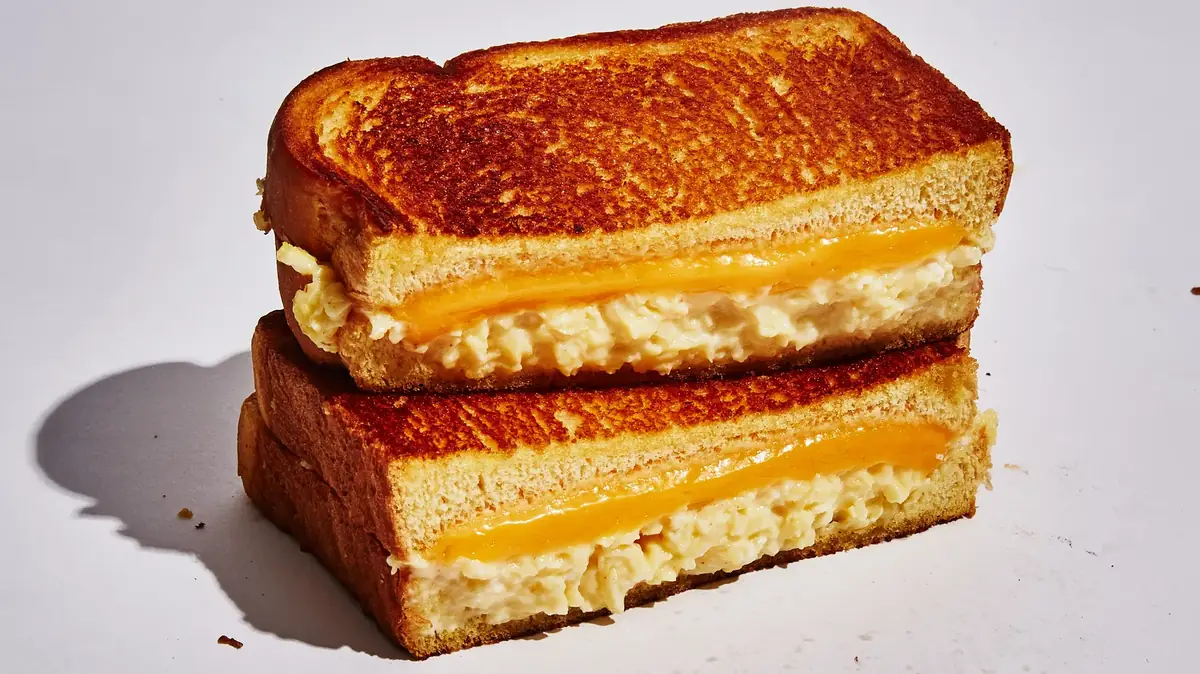 Wylie Dufresne’s Scrambled Egg Sandwich