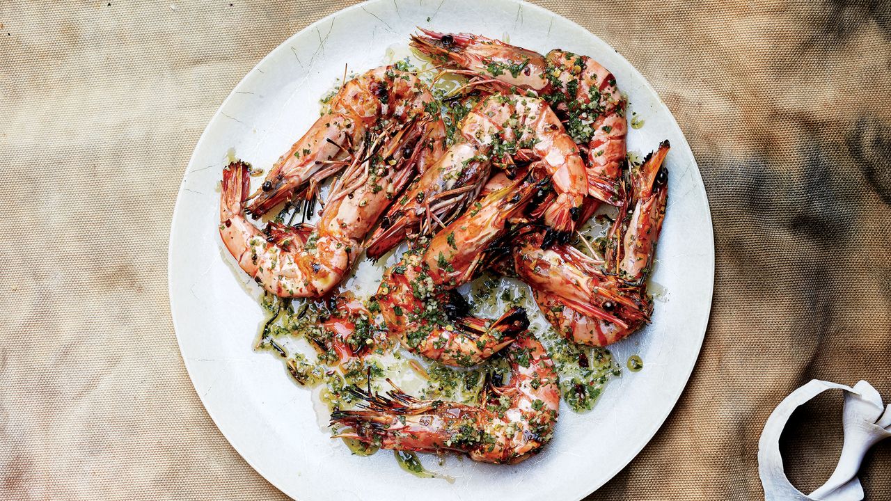 Head-On Prawns with Chile, Garlic, and Parsley