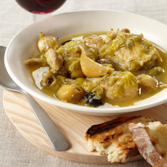 Slow Cooker Chicken with 40 Cloves of Garlic